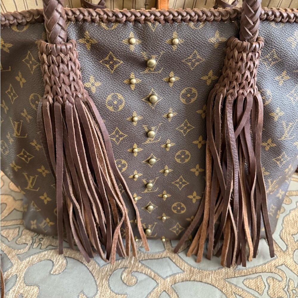 Louis Vuitton Brown Tote with Fringe and Scarf - Picture 4 of 16